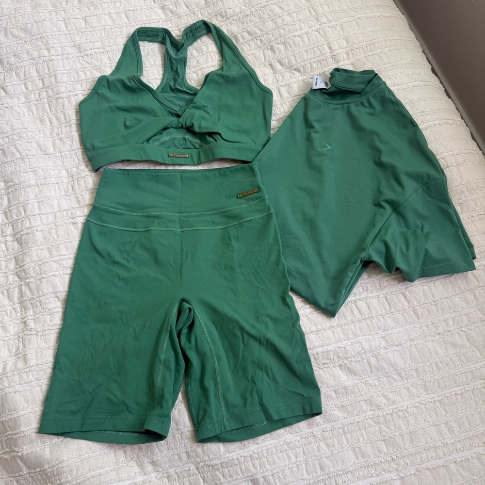 Whitney Simmons x Gymshark shorts set w/T-shirt in palm green